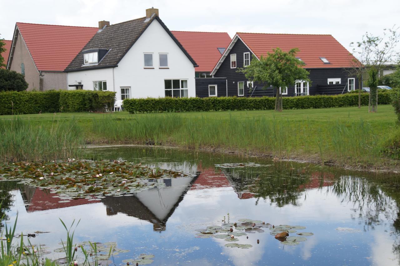 Vakantiehuizen Hofstede Elzenoord Vrouwenpolder Bilik gambar